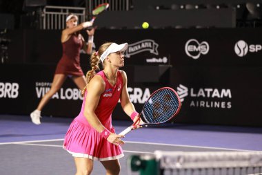 Sao Paulo (SP), 8 Eylül 2025 - Brezilyalı oyuncular Ana Candiotto ve Beatriz Haddad, Sao Paulo 'daki SP Open' da Ingrid Martins ve Laura Pigossi arasındaki ikili maç. (leco viana\ yeni2))    