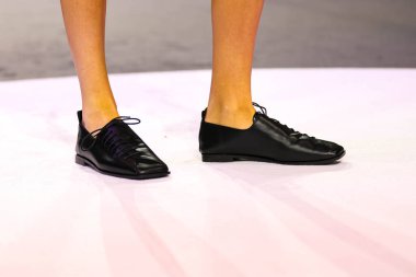 Milan (İtalya), 09 / 09 / 2025 - Yeni Tasarımcılar / Micam 2025 - Micam 2025 'in son gününde, dünyanın en büyük ayakkabı fuarı, yeni tasarımcılar tanıtımlarını moda fuarında yaptılar. (Edson De Souza / Yeniler 2)   