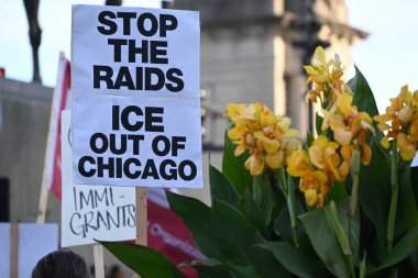 Protestocular Michigan Bulvarı ve Doğu İda B. 'da toplanıp yürüdüler. Wells, göçmenlik ve gümrük yaptırımlarının (Ice) Chicago 'dan ayrılmasını talep ediyor. 9 Eylül 2025, Chicago, Illinois. (Kyle Mazza\ yeni2))