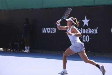 Sao Paulo (SP), 8 Eylül 2025 - Sao Paulo 'da oynanan SP Açık' ta Arianne Hartono (Ned) ile Solana Sierra (Arg) arasındaki maç, Villa-Lobos Park 'ta oynanan SP Açık. (leco viana\ yeni2))      