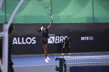 Sao Paulo (SP), 8 Eylül 2025 - Villa-Lobos Park 'ta oynanan SP Open' da Ana Sofia Sanchez (MEX) ile Tiantsoa Rakotomanga Rajaonah (FRA) arasındaki maç. (leco viana\ yeni2))   