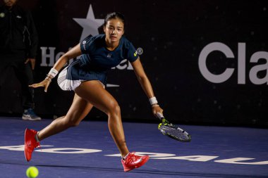Sao Paulo (SP), 09 / 09 / 2025 - Yasmine Mansouri (FRA) ile Alexandra Eala (PHI) arasındaki maç, Sao Paulo 'daki SP Açık' ta, 9 Eylül 2025 tarihinde Villa-Lobos Park 'ta gerçekleşti. (leco viana\ yeni2))     