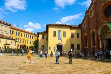 Milan (İtalya), 12 Eylül 2025 - Chiesa di Santa Maria delle Grazie / Son Yemek - Santa Maria delle Grazie Kilisesi (İngilizce: 