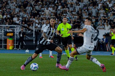Rio de Janeiro (RJ), 09 / 11 / 2025 - SPORTS / BRAZILIAN CUP / BRAZIL / BOTAFOGO / RJ - Botafogo ve Vasco arasındaki maç, Rio de Janeiro 'daki Nilton Santos Stadyumu' nda düzenlenen 2025 Brezilya Kupası için geçerli. (Gabby costa\ the newws2)    
