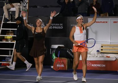 Sao Paulo (SP), 12 Eylül 2025 - Villa-Lobos Park 'ta düzenlenen SP Open' da Timea Babos (HUN) ve Luisa Stefani (BRA) ile Anna Rogers (USA) ve Janice Tjen (INA) arasındaki ikili maç. (leco viana\ yeni2))     