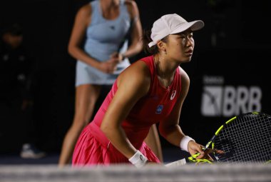 Sao Paulo (SP), 12 Eylül 2025 - Villa-Lobos Park 'ta düzenlenen SP Open' da Timea Babos (HUN) ve Luisa Stefani (BRA) ile Anna Rogers (USA) ve Janice Tjen (INA) arasındaki ikili maç. (leco viana\ yeni2))     