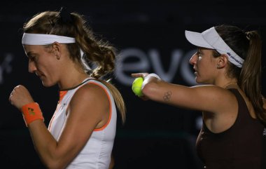 Sao Paulo (SP), 12 Eylül 2025 - Villa-Lobos Park 'ta düzenlenen SP Open' da Timea Babos (HUN) ve Luisa Stefani (BRA) ile Anna Rogers (USA) ve Janice Tjen (INA) arasındaki ikili maç. (leco viana\ yeni2))     