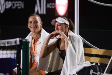 Sao Paulo (SP), 13 Eylül 2025 - Sao Paulo 'da oynanan SP Açık' ta Luisa Stefani (BRA) ve Timea Babos (HUN) ile Ingrid Martins (BRA) ve Laura Pigossi (BRA) karşı karşıya geldiler. (leco viana\ yeni2))    