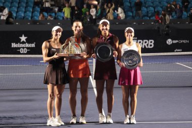 Sao Paulo (SP), 13 Eylül 2025 - Sao Paulo 'da oynanan SP Açık' ta Luisa Stefani (BRA) ve Timea Babos (HUN) ile Ingrid Martins (BRA) ve Laura Pigossi (BRA) karşı karşıya geldiler. (leco viana\ yeni2))    