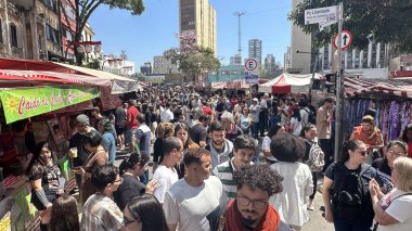 Sao Paulo (SP), 09 / 14 / 2025 - movement / Praca da Liberdade / SP - geleneksel bir Japon mahallesi olan Rua Galvao Bueno, Praca da Liberdade 'de pazar günleri yapılan gastronomi ve kültür fuarı ile büyük bir hareket. (Oslaim Brito / Tenews2)          