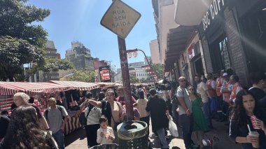 Sao Paulo (SP), 09 / 14 / 2025 - movement / Praca da Liberdade / SP - geleneksel bir Japon mahallesi olan Rua Galvao Bueno, Praca da Liberdade 'de pazar günleri yapılan gastronomi ve kültür fuarı ile büyük bir hareket. (Oslaim Brito / Tenews2)          