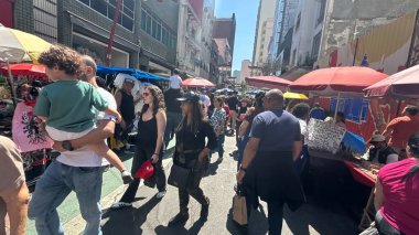 Sao Paulo (SP), 09 / 14 / 2025 - movement / Praca da Liberdade / SP - geleneksel bir Japon mahallesi olan Rua Galvao Bueno, Praca da Liberdade 'de pazar günleri yapılan gastronomi ve kültür fuarı ile büyük bir hareket. (Oslaim Brito / Tenews2)          