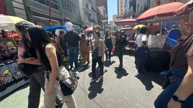 Sao Paulo (SP), 09 / 14 / 2025 - movement / Praca da Liberdade / SP - geleneksel bir Japon mahallesi olan Rua Galvao Bueno, Praca da Liberdade 'de pazar günleri yapılan gastronomi ve kültür fuarı ile büyük bir hareket. (Oslaim Brito / Tenews2)          