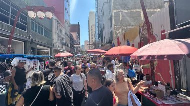 Sao Paulo (SP), 09 / 14 / 2025 - movement / Praca da Liberdade / SP - geleneksel bir Japon mahallesi olan Rua Galvao Bueno, Praca da Liberdade 'de pazar günleri yapılan gastronomi ve kültür fuarı ile büyük bir hareket. (Oslaim Brito / Tenews2)          
