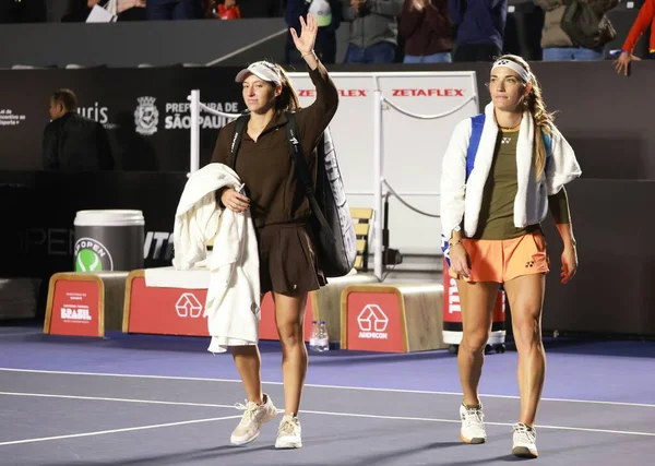 Sao Paulo (SP), 12 Eylül 2025 - Villa-Lobos Park 'ta düzenlenen SP Open' da Timea Babos (HUN) ve Luisa Stefani (BRA) ile Anna Rogers (USA) ve Janice Tjen (INA) arasındaki ikili maç. (leco viana\ yeni2))     