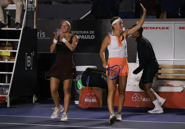 Sao Paulo (SP), 12 Eylül 2025 - Villa-Lobos Park 'ta düzenlenen SP Open' da Timea Babos (HUN) ve Luisa Stefani (BRA) ile Anna Rogers (USA) ve Janice Tjen (INA) arasındaki ikili maç. (leco viana\ yeni2))     