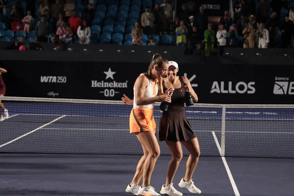 Sao Paulo (SP), 13 Eylül 2025 - Sao Paulo 'da oynanan SP Açık' ta Luisa Stefani (BRA) ve Timea Babos (HUN) ile Ingrid Martins (BRA) ve Laura Pigossi (BRA) karşı karşıya geldiler. (leco viana\ yeni2))    