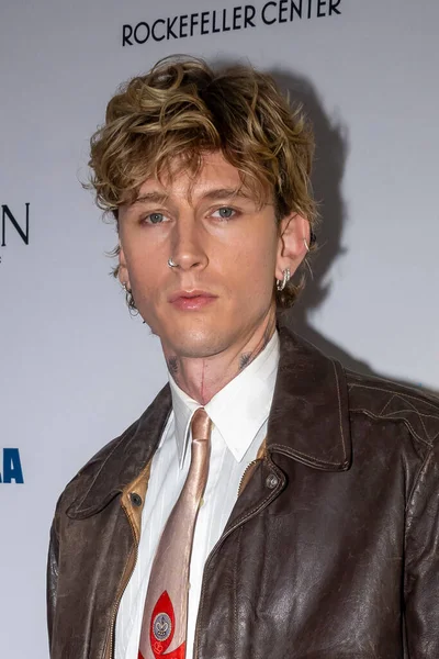 12 Eylül 2025, New York, ABD: Makineli Tüfek Kelly (mgk) (Colson Baker) 12 Eylül 2025 tarihinde New York 'ta The Rainbow Room' da Daily Front Row 'un 12. (M10 'lar\ yeni 2ler))