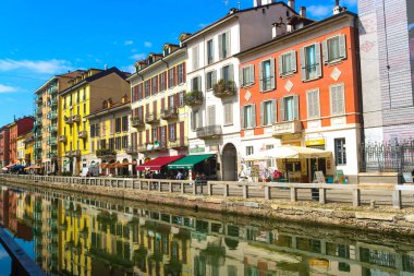 Milan (İtalya), 09 / 15 / 2025 - 15 Eylül 2025 Pazartesi günü öğleden sonra, İtalya 'nın Milano kentinde yüksek sıcaklıklarda bir gün daha. (Edson De Souza / Yeniler 2)          