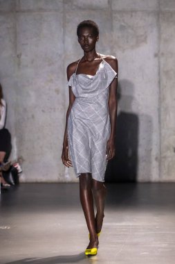 14 Eylül 2025, New York, New York, ABD: 14 Eylül 2025 'te Genesis House' da 2026 baharında Bach Mai defilesi için podyumda bir model yürür. (M10 'lar\ yeni 2ler))                       