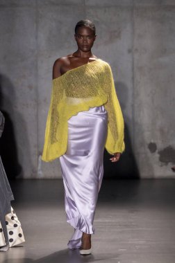 14 Eylül 2025, New York, New York, ABD: 14 Eylül 2025 'te Genesis House' da 2026 baharında Bach Mai defilesi için podyumda bir model yürür. (M10 'lar\ yeni 2ler))                       