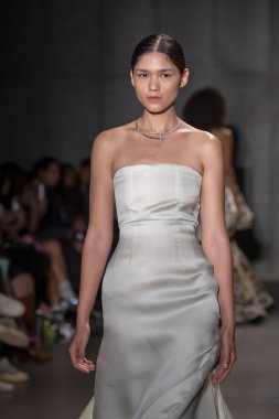 14 Eylül 2025, New York, New York, ABD: 14 Eylül 2025 'te Genesis House' da 2026 baharında Bach Mai defilesi için podyumda bir model yürür. (M10 'lar\ yeni 2ler))                       