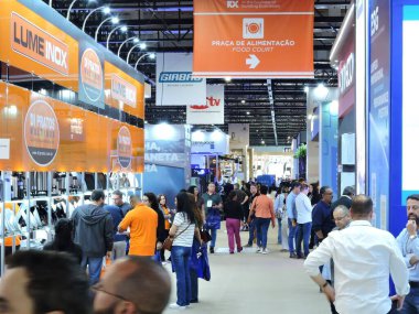 Sao Paulo (SP), 09 / 16 / 2025 - Sao Paulo Belediye Başkanı Ricardo Nunes ve Turizm Bakanı Celso Sabino, donanım, sistem ve turizm ve konukseverlik hizmetleri fuarının açılışına katıldılar. (Leandro Chemalle\ Yeni 2))          