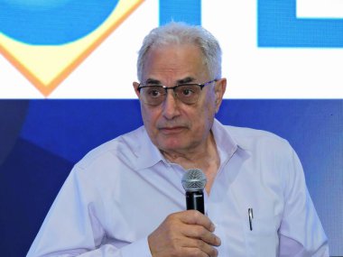 Sao Paulo (SP), 09 / 16 / 2025 - CNN muhabiri William Waack, Expo Center Norte 'de düzenlenen ekipman, sistem ve konukseverlik fuarı Equipotel' in açılışına katılıyor. (Leandro Chemalle\ Yeni 2))      