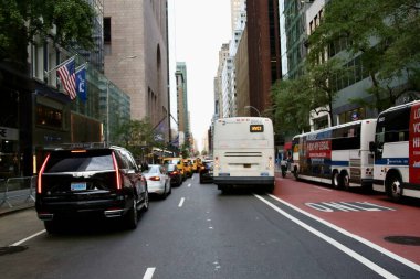 22 Eylül, New York, ABD: BM genel merkezinde 80. Birleşmiş Milletler Genel Kurulu nedeniyle Manhattan 'ın her yerinde yoğun trafik yaşandı