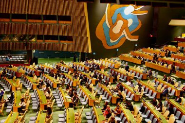 Filistin Sorununun Barışçıl Çözümlenmesi ve İki Devletin Çözümünün Uygulanması İçin Üst Düzey Uluslararası Konferans. 22 Eylül 2025, New York, ABD: Üst düzey Uluslararası Konferans delegeleri