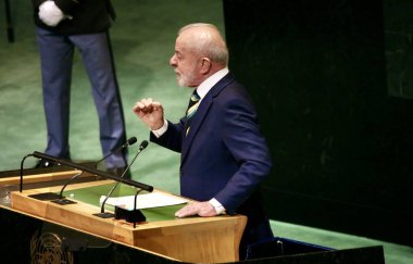 23 Eylül 2025, New York, ABD: Brezilya Cumhurbaşkanı Luiz Inacio Lula da Silva, New York 'taki BM genel merkezinde gerçekleşen UNGA 80 Genel Kurul Toplantısında konuşma yaptı (niyi fote / thews2)