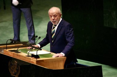 23 Eylül 2025, New York, ABD: Brezilya Cumhurbaşkanı Luiz Inacio Lula da Silva, New York 'taki BM genel merkezinde gerçekleşen UNGA 80 Genel Kurul Toplantısında konuşma yaptı (niyi fote / thews2)