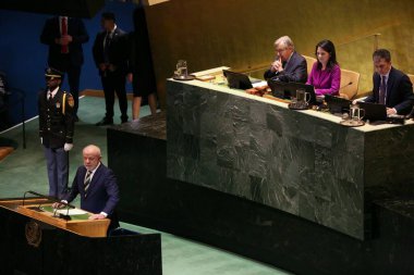 23 Eylül 2025, New York, ABD: Brezilya Cumhurbaşkanı Luiz Inacio Lula da Silva, New York 'taki BM genel merkezinde gerçekleşen UNGA 80 Genel Kurul Toplantısında konuşma yaptı (niyi fote / thews2)
