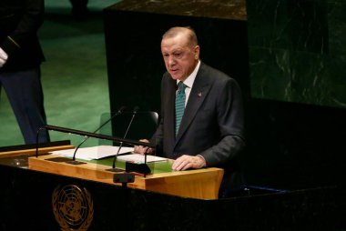 23 Eylül 2025, New York, ABD: Türkiye Cumhurbaşkanı Recep Tayyip Erdoğan, New York 'taki BM genel merkezinde gerçekleşen UNGA 80 Genel Kurul Toplantısında konuştu (niyi fote / thews2)