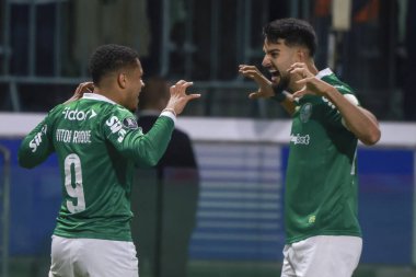 Sao Paulo (SP), 09 / 24 / 2025 Palmeiras 'lı Vitor Roque, Copa Libertadores (leco viana / thews2) çeyrek finalinin ikinci ayağı için geçerli olan Palmeiras (BRA) ve River Plate (ARG) arasındaki maçtaki golünü kutluyor.)