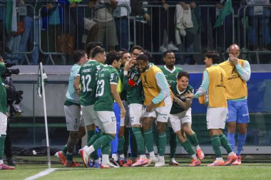 Sao Paulo (SP), 9 / 24 / 2025 Palmeiras 'lı Flaco Lopez, Copa Libertadores' in (leco viana / thenews2) ikinci ayağı için geçerli olan River Plate (ARG) maçındaki golünü kutluyor.)