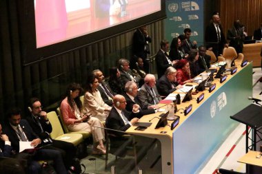 24 Eylül 2025, New York, ABD: (C-R) Brezilya Cumhurbaşkanı Luiz Inacio Lula da Silva, Antonio Guterres, BM Genel Sekreteri Devlet ve Hükümet Başkanları Özel İklim Zirvesi 'nin (niyi fote / thews2)