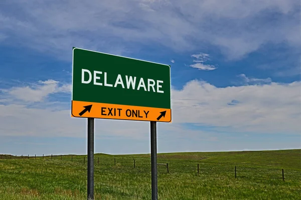 Gökyüzü Arkaplanı Üzerine DELAWARE Yeşil Tahtası