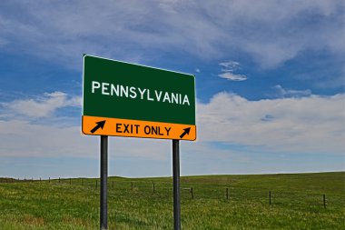PENNSYLVANIA Gökyüzü Arkaplanı Üzerine Yeşil Tahta