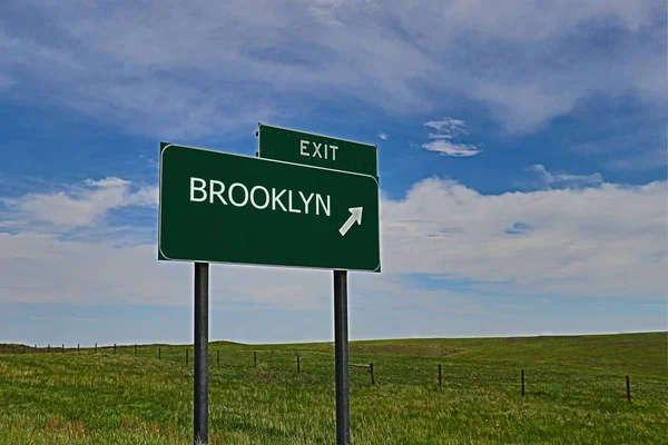 Brooklyn Green Board Sky Background — стокове фото