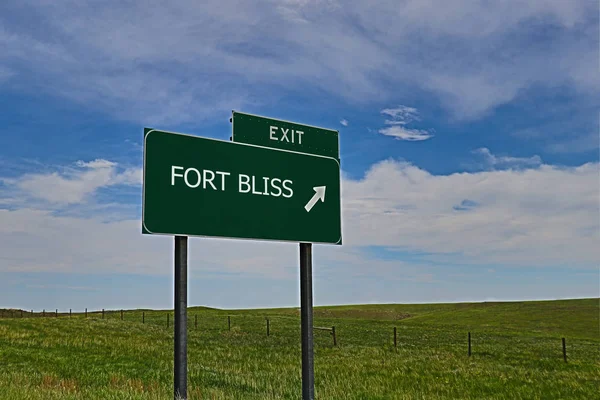 Fort Bliss Green Board Auf Dem Hintergrund Des Himmels — Stockfoto
