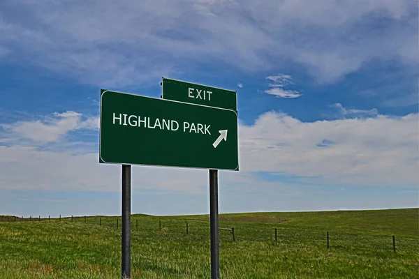 Highland Park Green Board Sobre Fondo Del Cielo — Foto de Stock