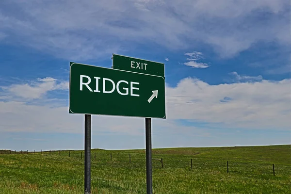 Ridge Green Board Sky Background — стокове фото