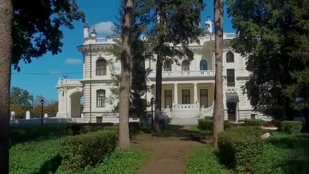 A propriedade noblemans do fabricante Aseev 06. A casa foi construída no estilo Art Nouveau . — Vídeo de Stock