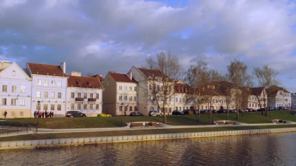 Minszk. Fehéroroszország. Old Town töltés — Stock videók