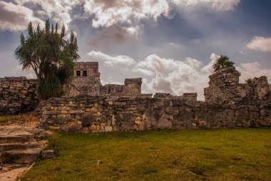 Maya şehir Tulum, kalıntıları üzerinde yer almaktadır uçurumlar, Quintana Roo, devlet Karayip Denizi üzerinde Yucatan Yarımadası'nın doğu kıyısında Meksika.