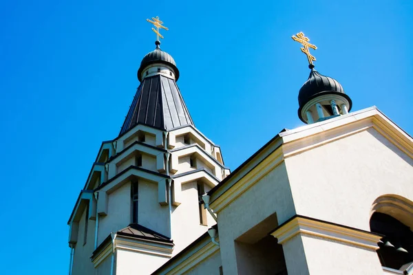 Kostel svatého Jiří na Avenue of Glory. St. Petersburg, Rusko. — Stock fotografie