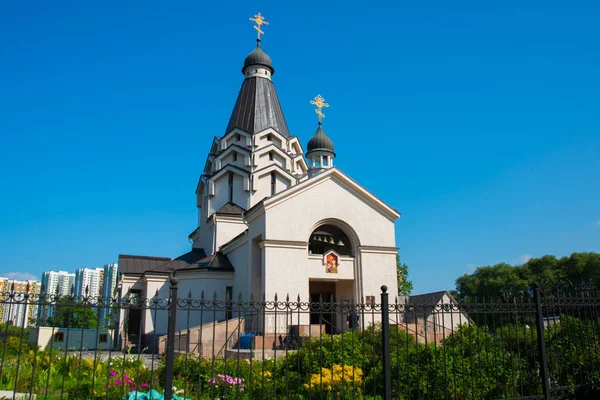 Kościół św Jerzego w alei chwały. St. Petersburg, Federacja Rosyjska. — Zdjęcie stockowe