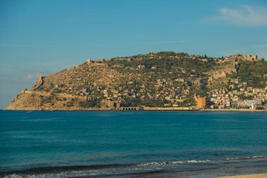 Alanya Yarımadası, Antalya bölgesinde, Türkiye, Asya: yatay, deniz kıyısında şehir üzerinde