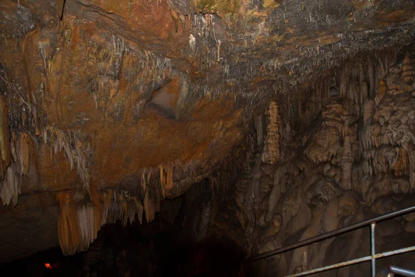 Grottan Dim Sten Textur Underjordiskt Landskap Stalaktiter Alanya Antalya Området — Stockfoto